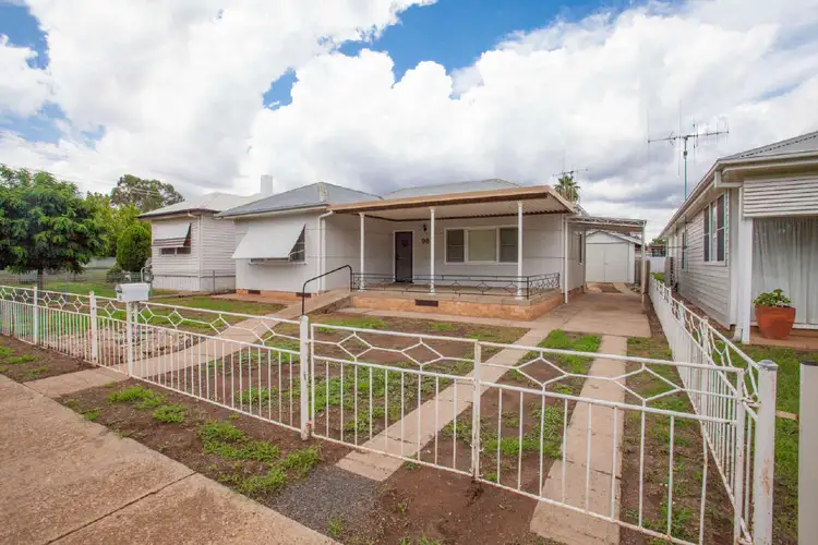 98 Thornton Street, Wellington NSW 2820