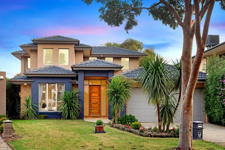 16 Melba Court, Sandhurst VIC 3977