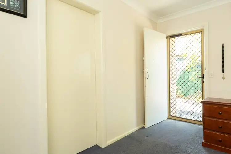 Fourth view of Homely unit listing, 2/392 Kotthoff Street, Lavington NSW 2641