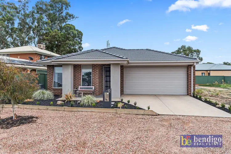 12 Clarcoll Crescent South, Kangaroo Flat VIC 3555