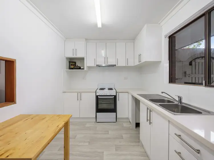 Fifth view of Homely house listing, 33 COBINE WAY, Greenwood WA 6024
