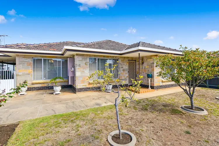 8 Ray Street, Findon SA 5023