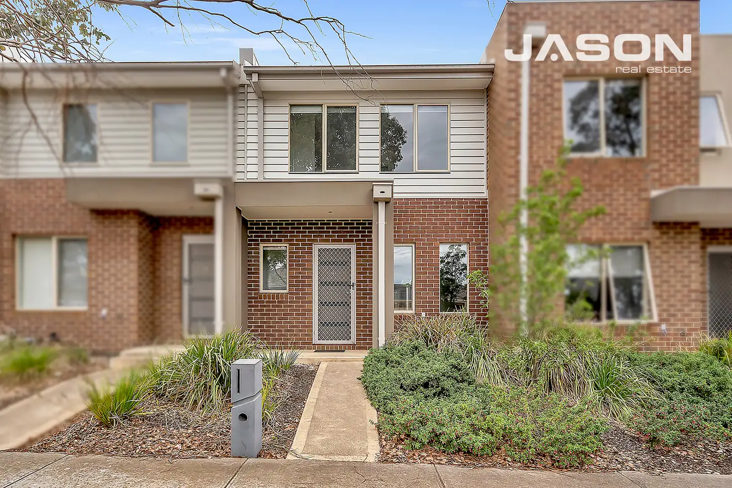 Main view of Homely house listing, 27/29 Ardsley Circuit, Craigieburn VIC 3064