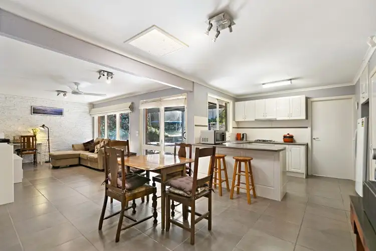 31 Lipton Drive, Frankston VIC 3199