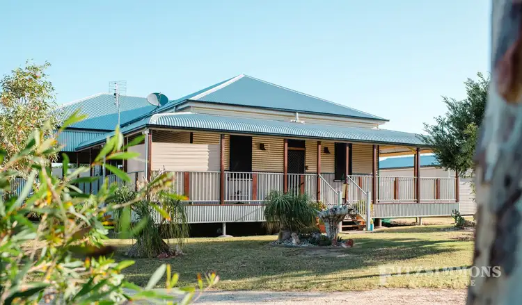 90 Hedge Road, Dalby QLD 4405