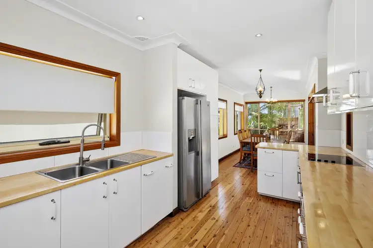 59 Griffin Road, North Curl Curl NSW 2099