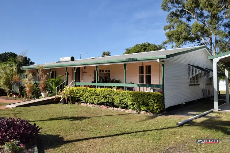 30-32 Hurley St, Howard QLD 4659