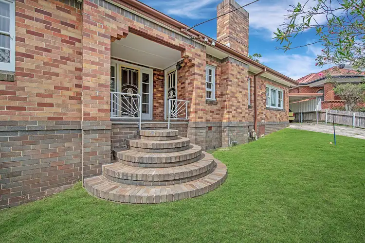 6 Cross Street, New Lambton NSW 2305
