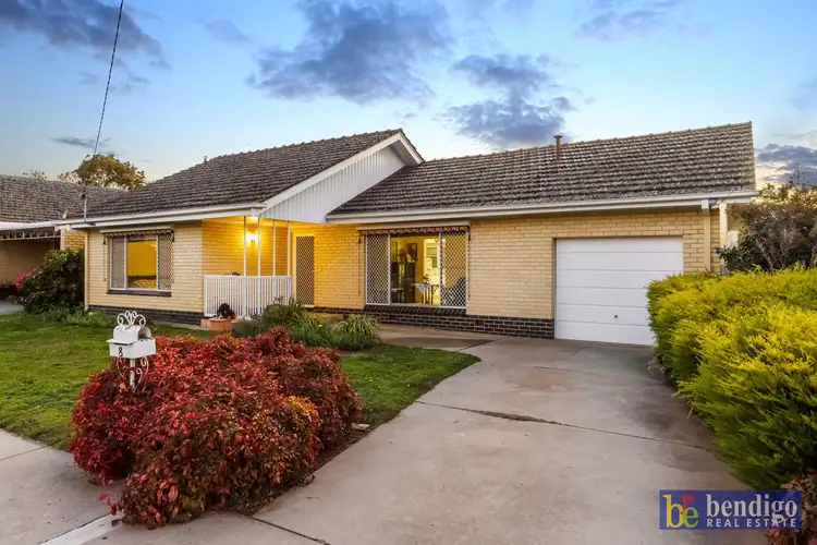 8 Raymond Avenue, Flora Hill VIC 3550