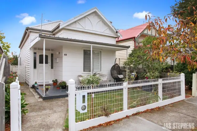 10 Tennyson Street, Seddon VIC 3011