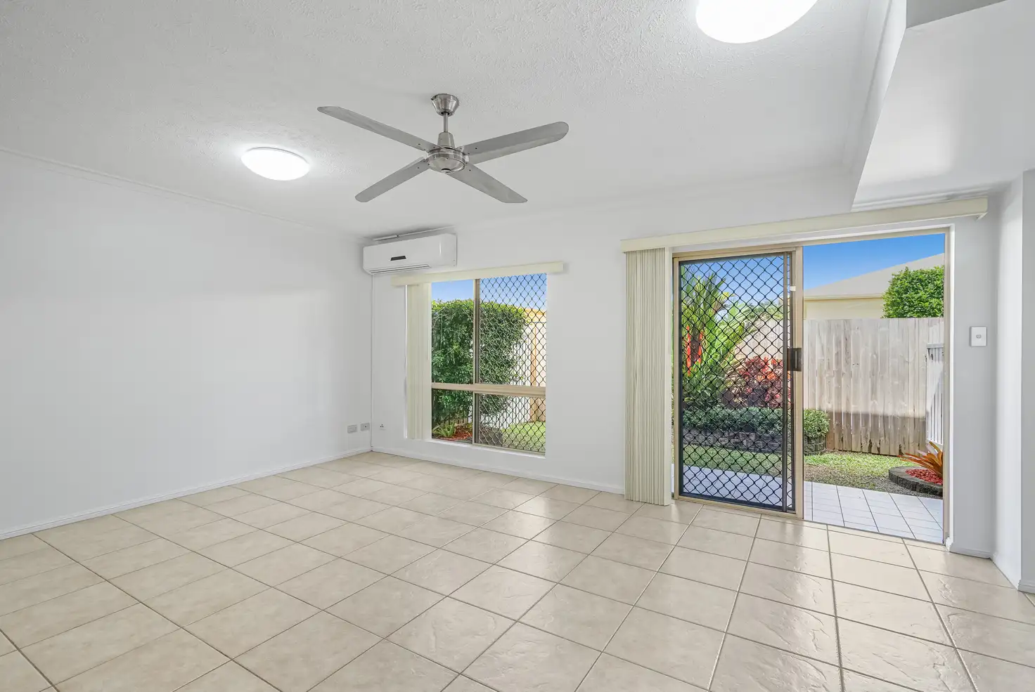 Main view of Homely townhouse listing, 8/5 Charlotte Close, Woree QLD 4868