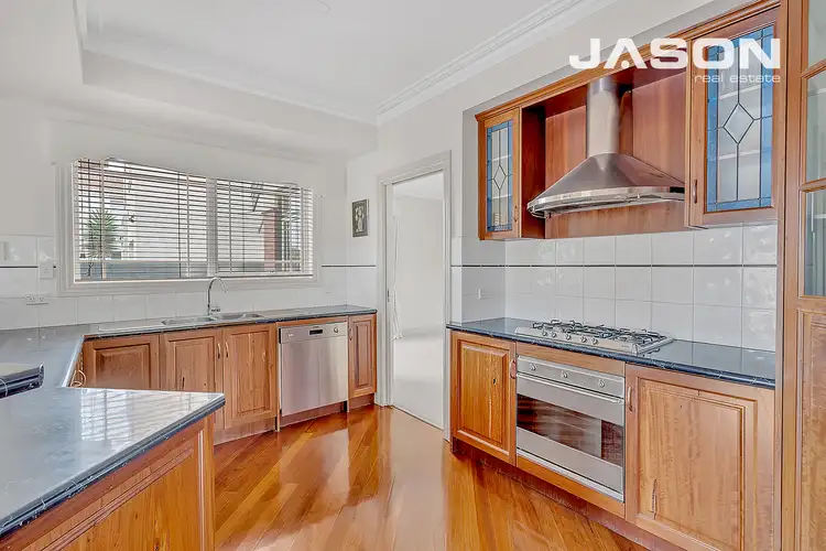 Sixth view of Homely house listing, 5 Brechin Court, Greenvale VIC 3059