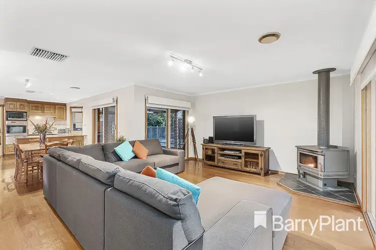 Sixth view of Homely house listing, 19 Kerrilea Court, Kilsyth South VIC 3137