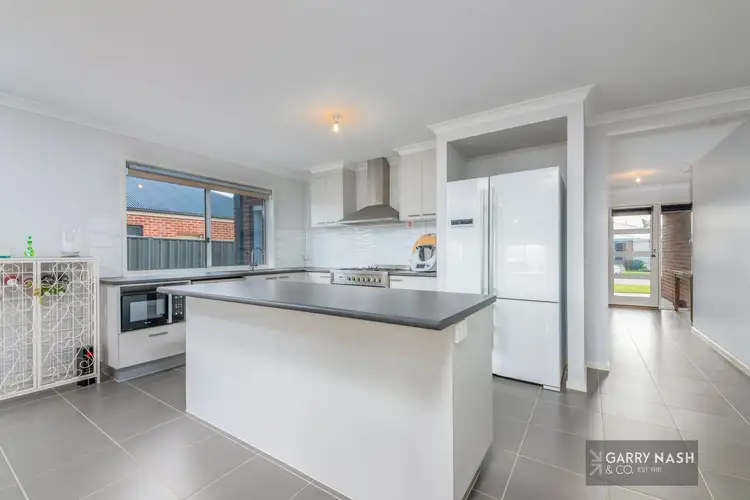 Second view of Homely house listing, 18 Currawong Drive, Wangaratta VIC 3677