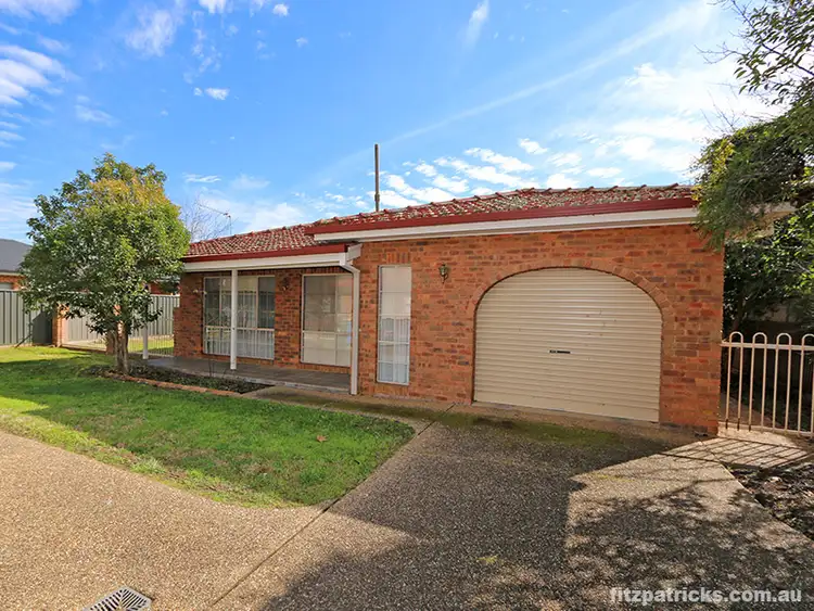 Main view of Homely unit listing, 2/147 Gurwood Street, Wagga Wagga NSW 2650