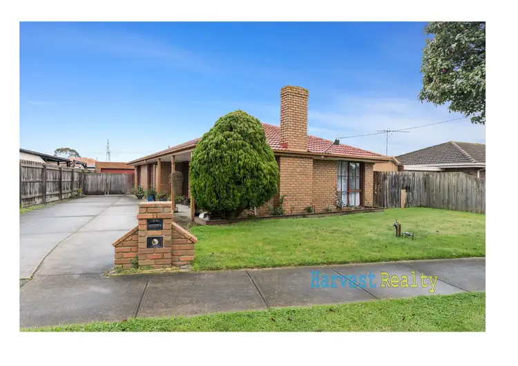 Second view of Homely house listing, 3 Joseph Banks Crescent, Cranbourne VIC 3977