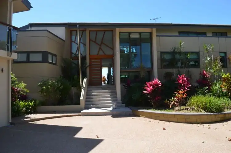 32 Jamaica Crescent, Bushland Beach QLD 4818