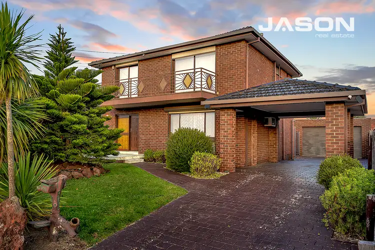 24 Scampton Crescent, Tullamarine VIC 3043