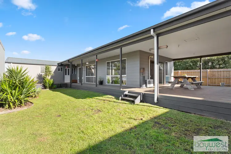 90 Creswell Street, Crib Point VIC 3919