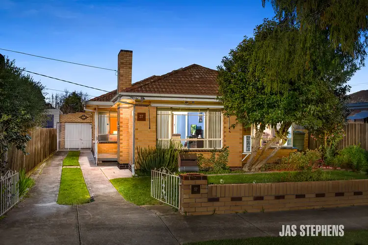 37 Bromyard Street, Yarraville VIC 3013