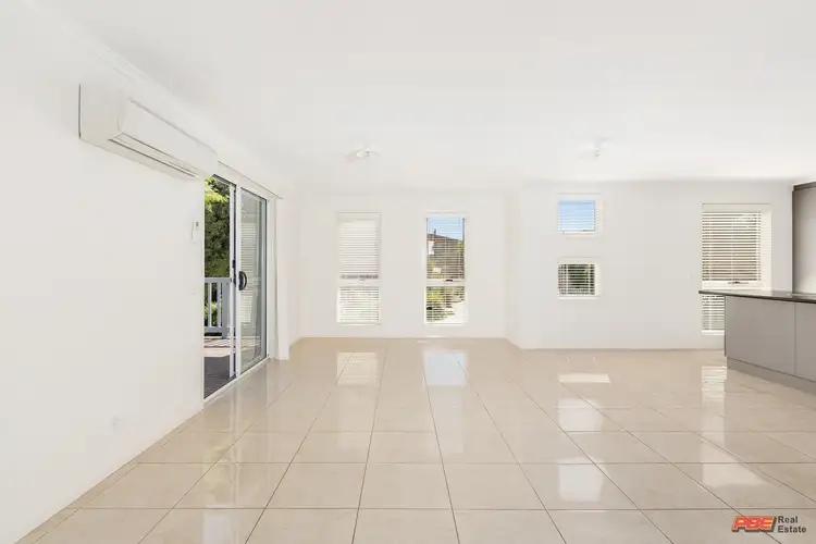 Second view of Homely house listing, 2/7 Easton Street, Wonthaggi VIC 3995