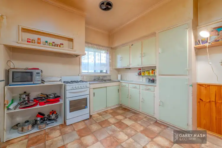 Fifth view of Homely house listing, 8 Perry Street, Wangaratta VIC 3677