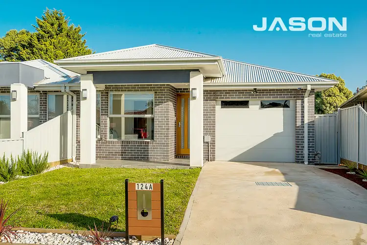 124A South Circular Road, Gladstone Park VIC 3043
