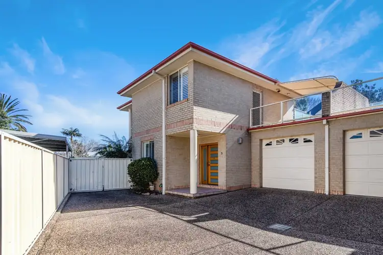 3/2 Margaret Street, Merewether NSW 2291