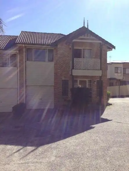 286 The Entrance Rd