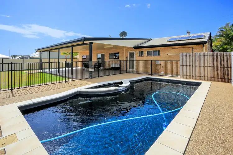11 Chards Road, Avenell Heights QLD 4670