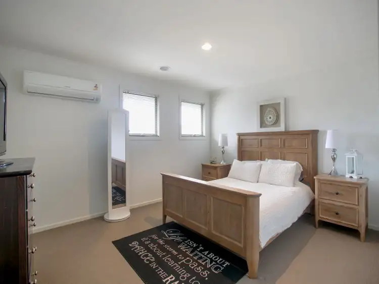 Sixth view of Homely house listing, 2/3 Warrenwood Place, Langwarrin VIC 3910