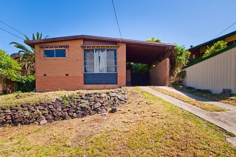 Main view of Homely house listing, 32 Lorraine Crescent, Jacana VIC 3047