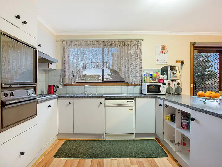 Fifth view of Homely house listing, 5 Angela Drive, Hoppers Crossing VIC 3029