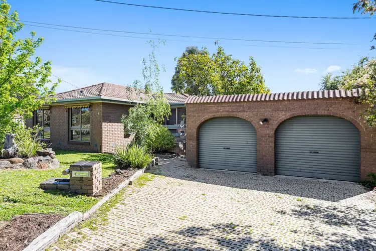 8 Marinna Court, Strathdale VIC 3550