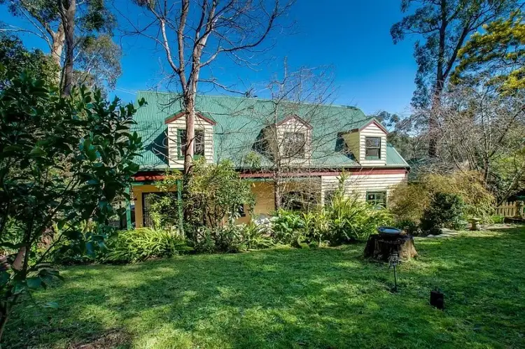 6 Avonside Road, Belgrave Heights VIC 3160