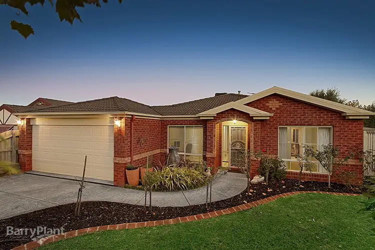 19 Castleridge Court, Narre Warren South VIC 3805