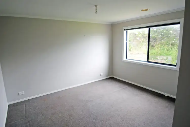 Seventh view of Homely house listing, 16 Donegal Crt, Portland VIC 3305