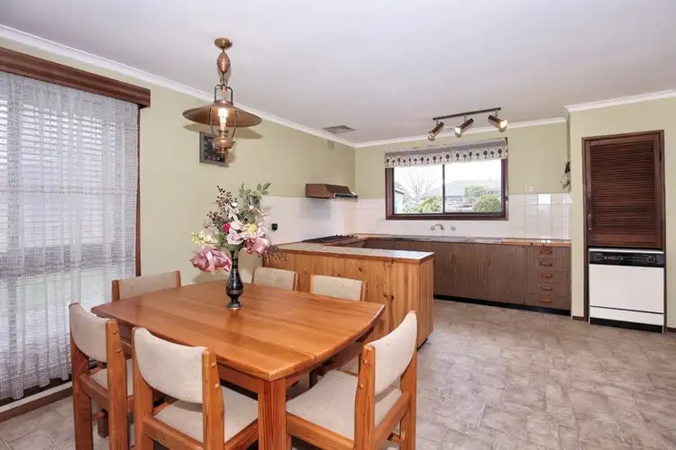Fifth view of Homely house listing, 6 Power Close, Gladstone Park VIC 3043