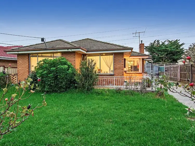 15 Anna Street, St Albans VIC 3021