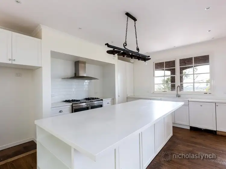 28 Two Bays Road, Mount Eliza VIC 3930