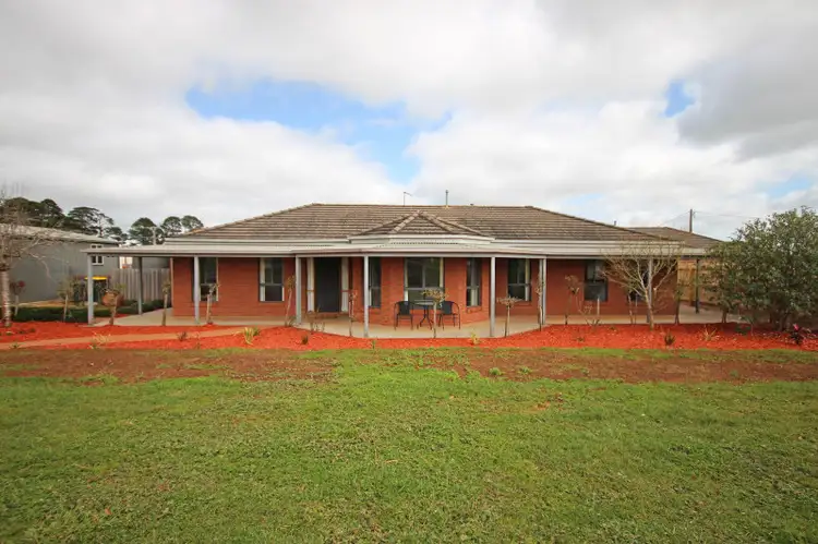 3 Creswick Street, Miners Rest VIC 3352