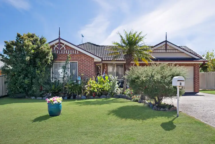8 Carroll Ave, Rutherford NSW 2320