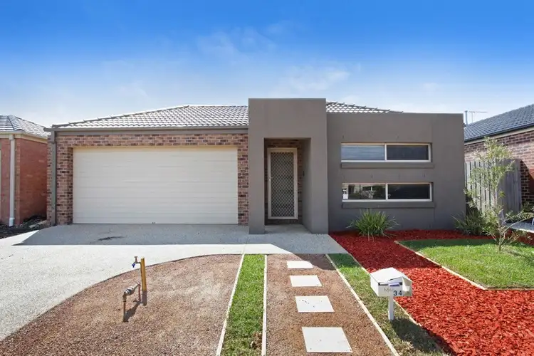 34 Wakefields Drive, Brookfield VIC 3338
