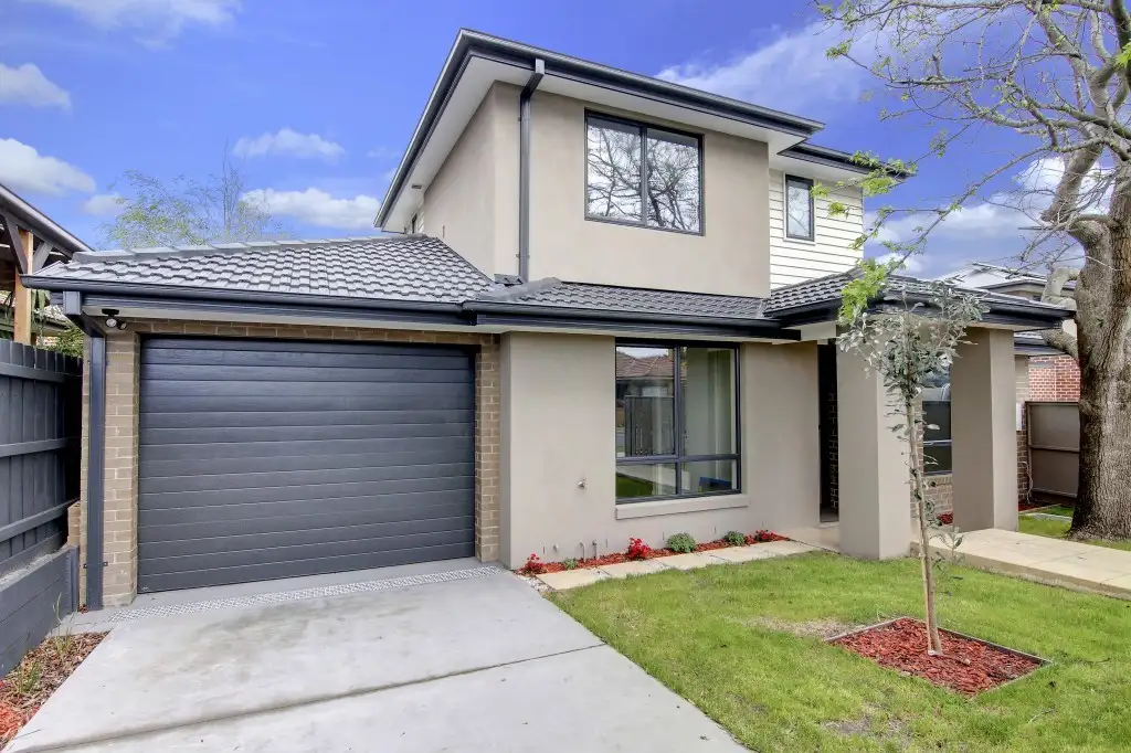 Main view of Homely townhouse listing, 1/20 Denbigh Street, Frankston VIC 3199