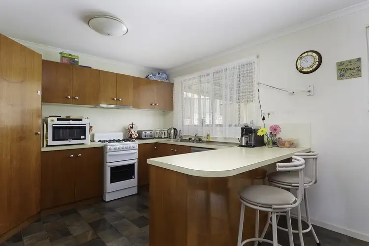 Second view of Homely house listing, 6 Billola Court, Eaglehawk VIC 3556