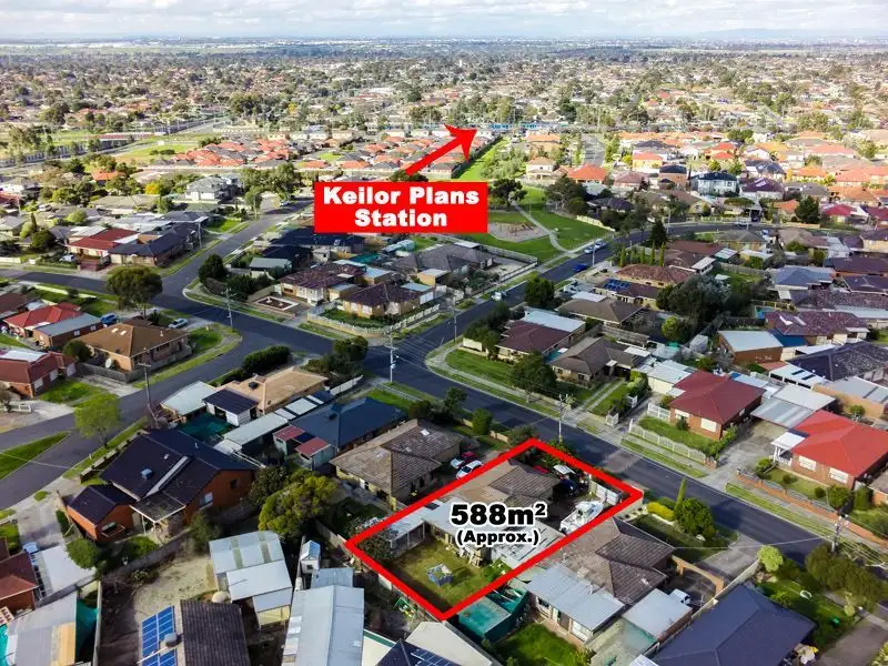 Main view of Homely house listing, 7 Kerrison Avenue, St Albans VIC 3021