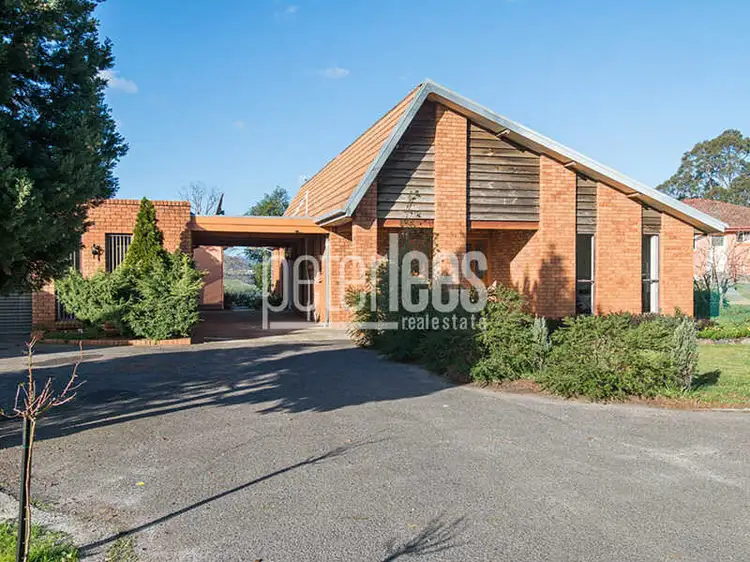 2 Nairana Street, Gravelly Beach TAS 7276