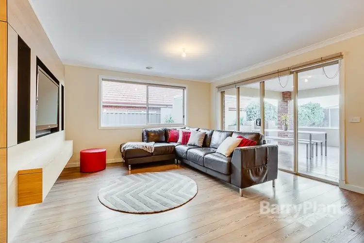 Sixth view of Homely house listing, 7 Fairview Court, Hillside VIC 3037