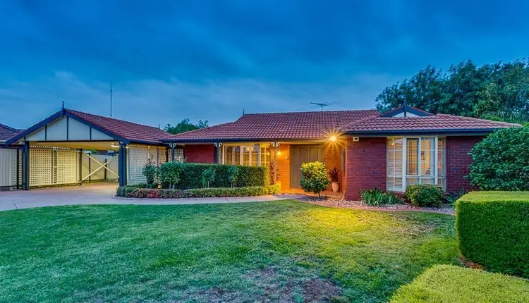 5 Adios Place, Keilor Downs VIC 3038