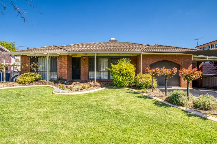 1037 Fairview Drive, North Albury NSW 2640